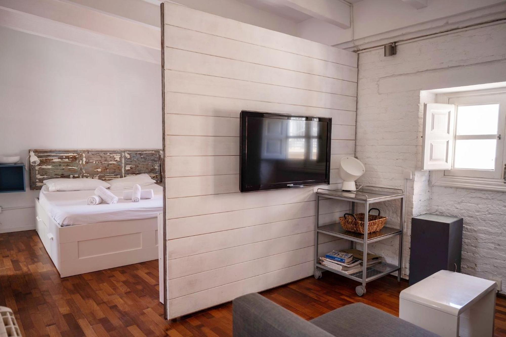 Estudio Ciutat Vella Al Lado De Jardines Del Turia Apartment บาเลนเซีย ภายนอก รูปภาพ